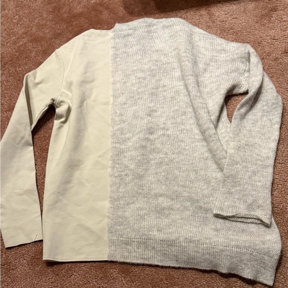 European Culture Gray and Cream Crew Neck Sweater - Picture 3 of 3